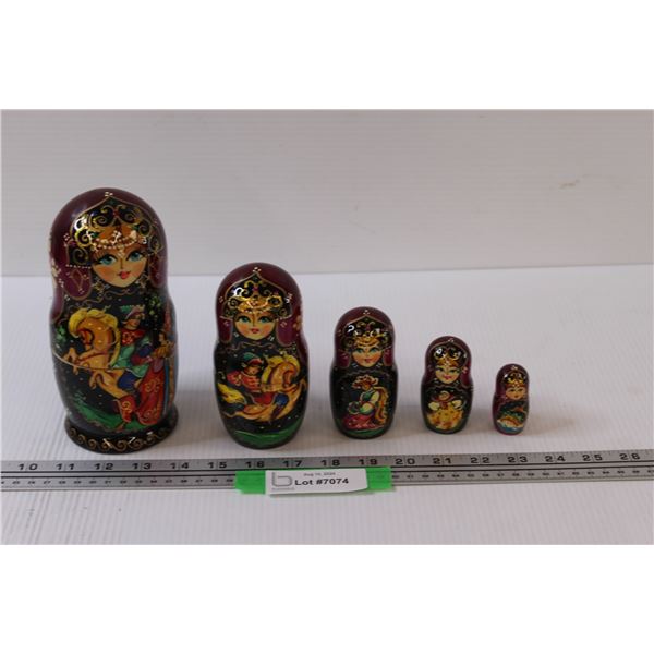 Wooden Nesting Doll Set