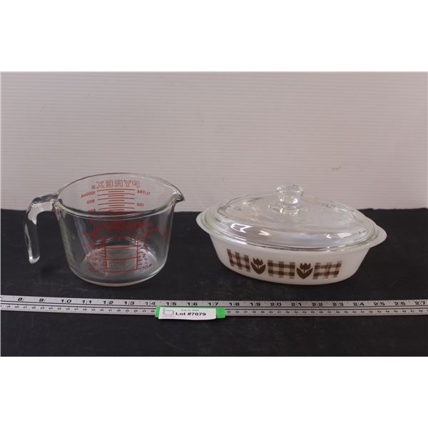 PYREX 4 Cup Glass Measuring Cup & Glasbake 1 Qt
