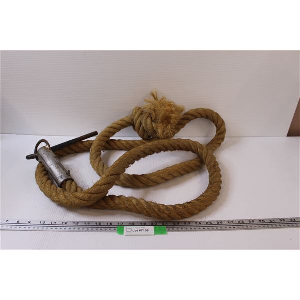 9Ft Climbing Rope w/ Mounting Bolt