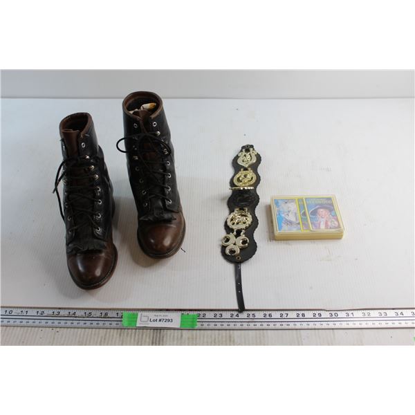 Laredo Male Cowboy Boots - Size 5 1/2 , Horse Decorative Ornaments and Cards