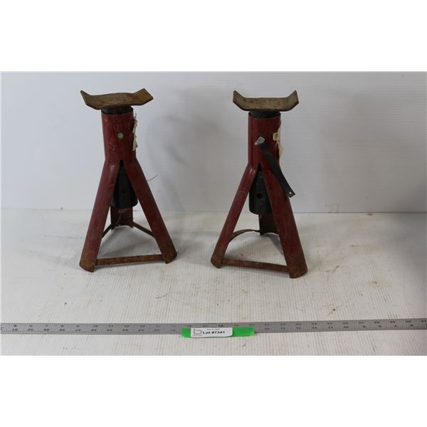 (2) Car Jack Stands