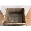 Image 3 : *Wooden Crate and Steamer Trunk - As Is