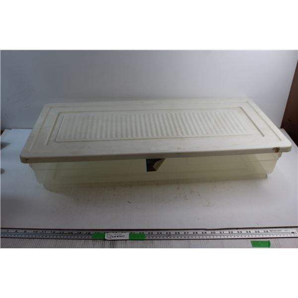 Rubbermaid Plastic 40L Container 34'' x 17''