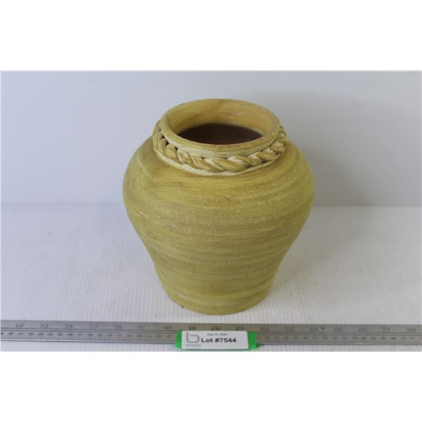 Pottery Vase (7 1/2")