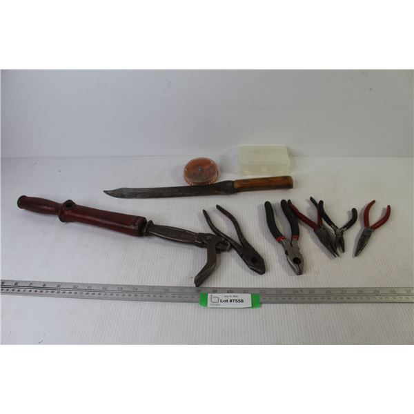 Nail/Spike Puller - Driver Bits - Pliers - Large Knife