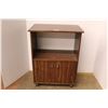 Image 7 : *Wheeled Cabinet w/2 Doors (27"w x 17 3/4"d x 35 1/2"h)