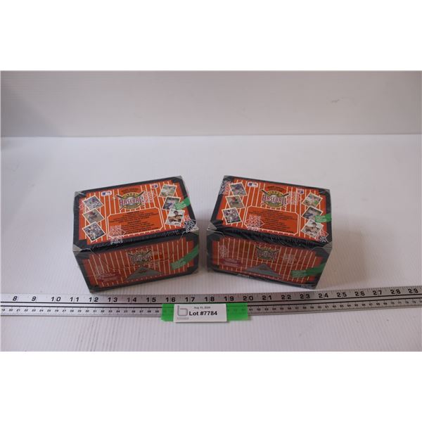 (2) Upper Deck 1992 Baseball Trading Cards