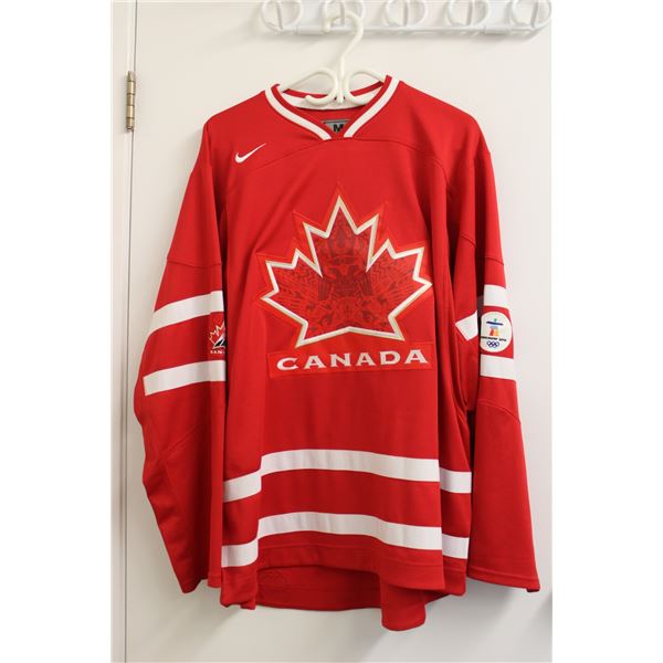 * Team Canada Olympic Jersey - Consignor Says New