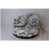 Image 4 : (2) Ceramic Winter Scene Lamps (working)