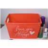 Image 2 : Love You Always Basket - Cosmetics - Hand Cream - Shampoo - Misc. Items
