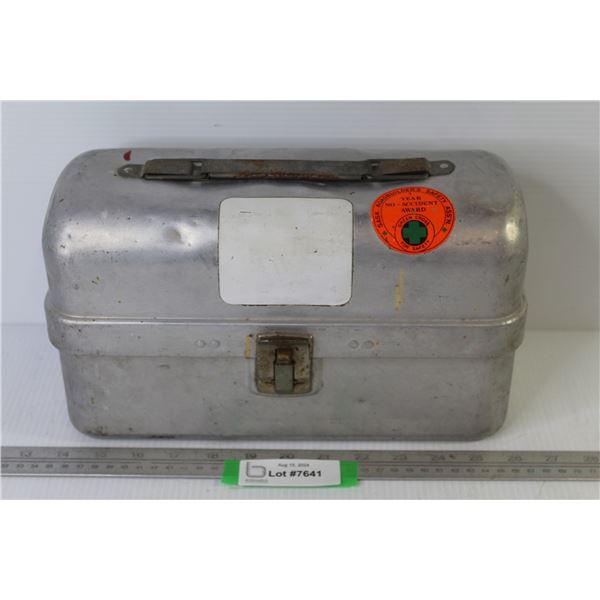 Vintage Metal Lunch Pail