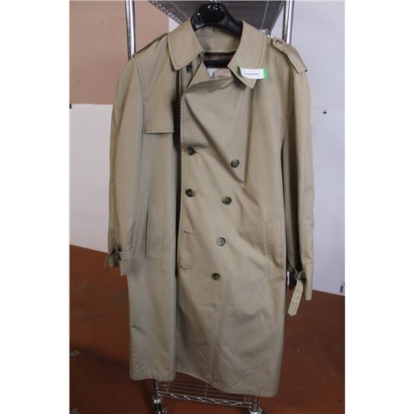 London Fog - 3/4 Length Trench Coat w/Lining (size 44)