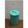 Image 1 : *Plastic Garbage Bin 21'' x 15''