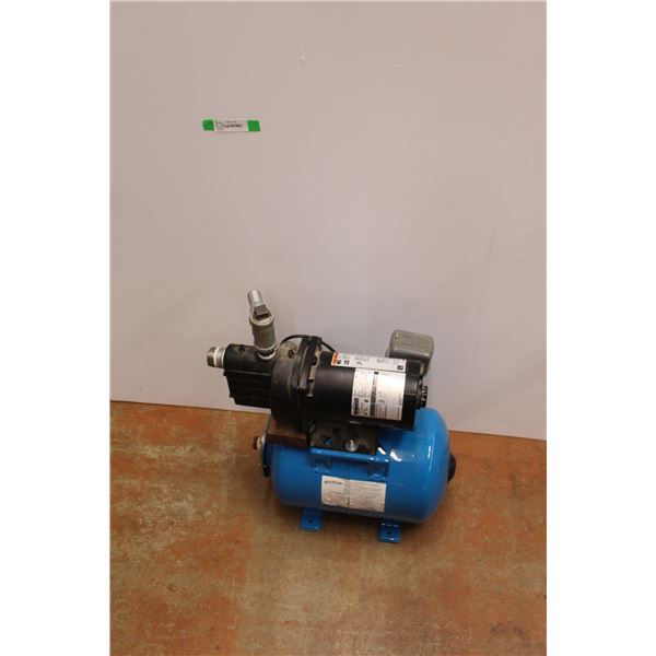 *Mastercraft 1/2 HP Electric Pump - Untested