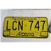 Image 2 : (4) Alberta Licence Plates