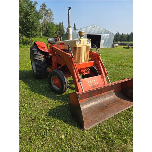 1964 Case 930 Comfort King w/ Case Loader - Diesel - 18.4 x 34 Tires Great Condition