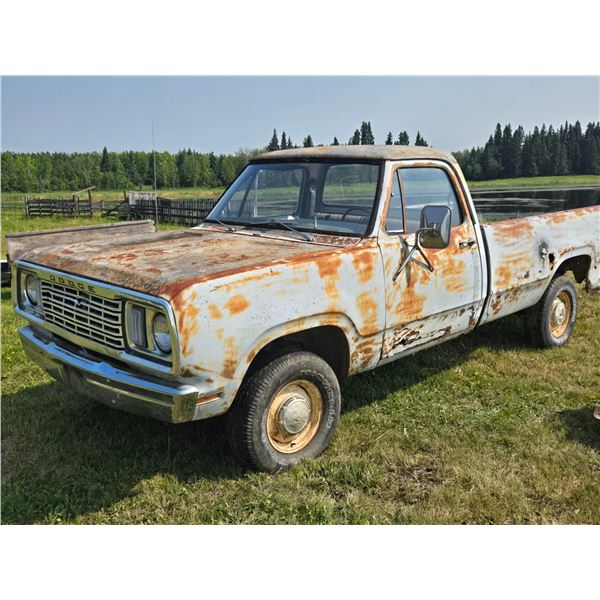 1977 Dodge Slant 6 Chrysler Engine - Needs Fuel Pump - Automatic - Runs Smooth