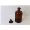 Image 2 : Brown Glass Medical Bottle w/Lid