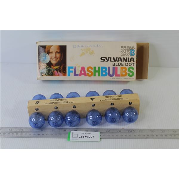 Sylvania Blue Dot Camera Flash Bulbs in Box