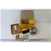 Image 1 : Kodak Flash Holder in Box w/Flash Bulbs