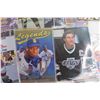 Image 4 : (9) Assorted Hockey and Baseball Magazines - Gretzky, Griffey Jr.