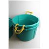 Image 3 : *(3) Rubbermaid Plastic Tubs 20'' x 10''