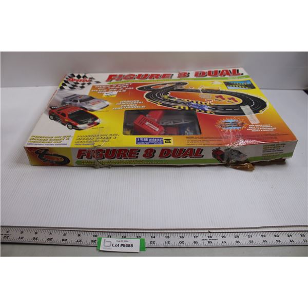 Figure 8 Dual Slot Car Set - Consignor Says Works and Complete