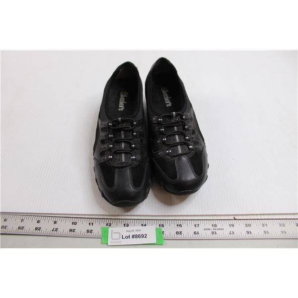 Skechers Shoes - Size 7.5