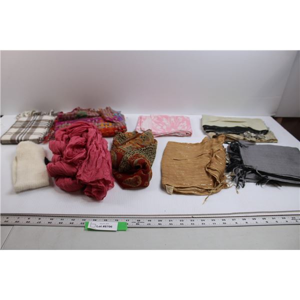 (8) Scarves