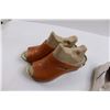 Image 2 : (2) Pairs Shoes - Sizes Unknown