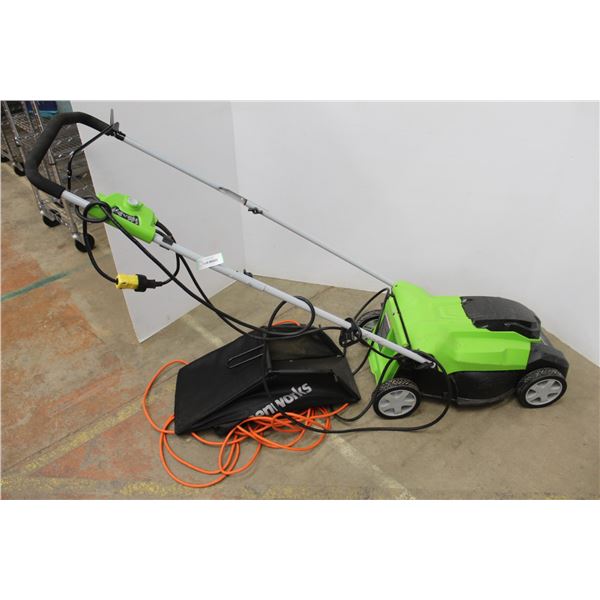 *Greenworks Electric Lawn Mower with Bag - Works