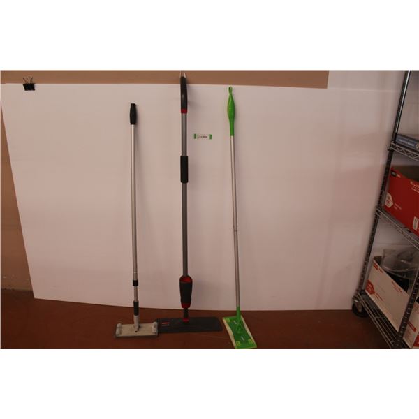 *Swiffer Floor Mop - Sanding Pole - Rubbermaid Mop (not complete)