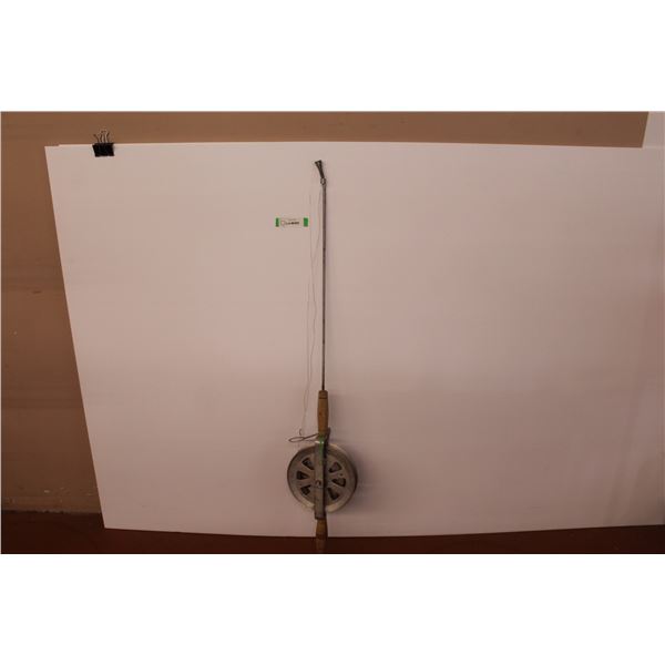 *Deep Water Trolling Fishing Reel (has wire line)