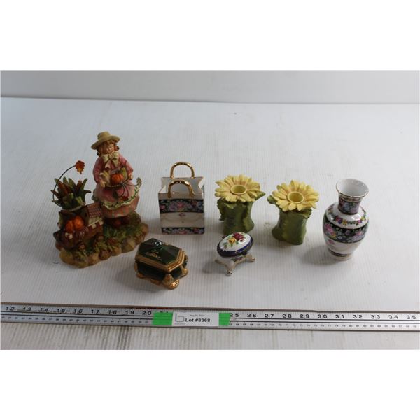 (7) Assorted Ceramic Decorations