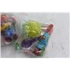Image 7 : (6) Assorted Happy Meal Figurines with a Ball Toys