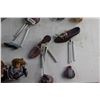 Image 6 : (5) Wind Chimes and (9) Assorted Ceramic Decorations