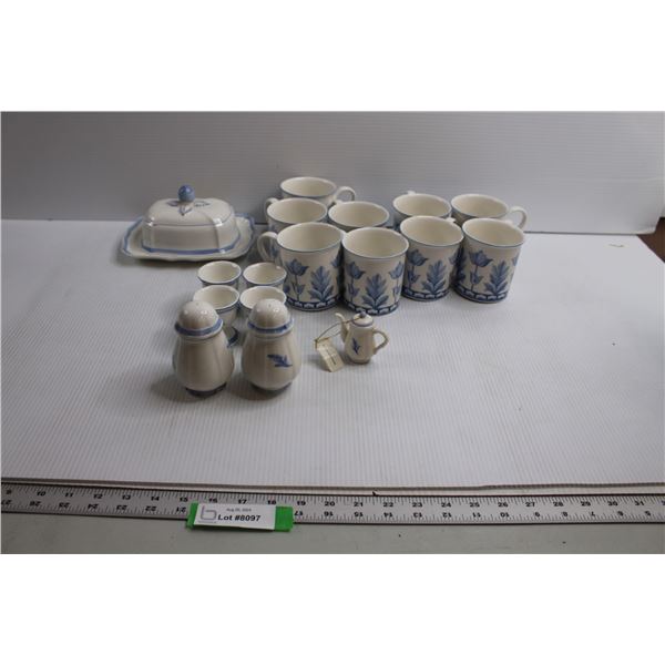 17-Piece Villeroy & Boch Casa Azul Dinner Set