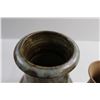 Image 2 : (2) Pottery Vases