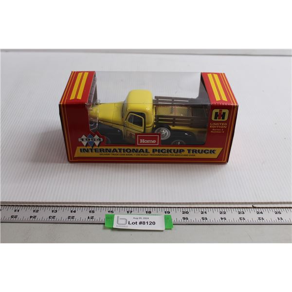 Home 1954 International Pickup Truck Delivery Coin Bank Die Cast - 1/25