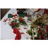 Image 5 : Christmas Decor - Garland - Plates Tree Toppers - Canes