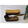 Image 3 : Shoe Shine Stand w/Footrest & Polish - Brushes