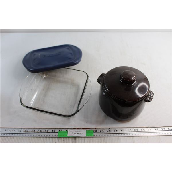Anchor Glass Casserole Tray with Lid 9'' and Ceramic Pot