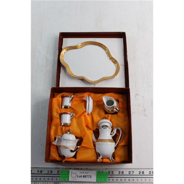 (8) pc Miniature Decorative Tea Set