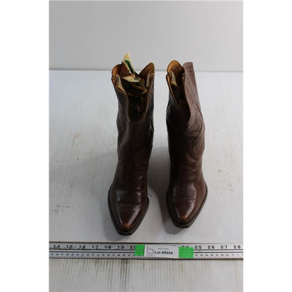 Justins ft. Worth Cowboy Boots - Size 8