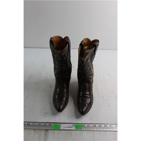 Jony Lama Cowboy Boots - Size 8