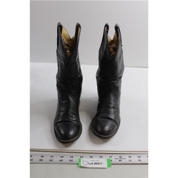 Girl Cowboy Boots - Size 4 1/2