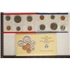 Image 1 : 1990 US MINT SET (UNC) P/D (WITH ENVELOPE)