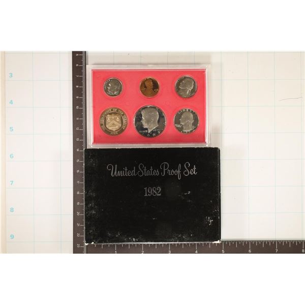 1982 US PROOF SET (WITH BOX)