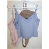 Image 2 : 3 LADIES TOPS SIZE SMALL