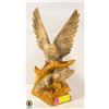 Image 1 : WOODEN EAGLE 13.5 INCHES TALL STATUE ESTATE
